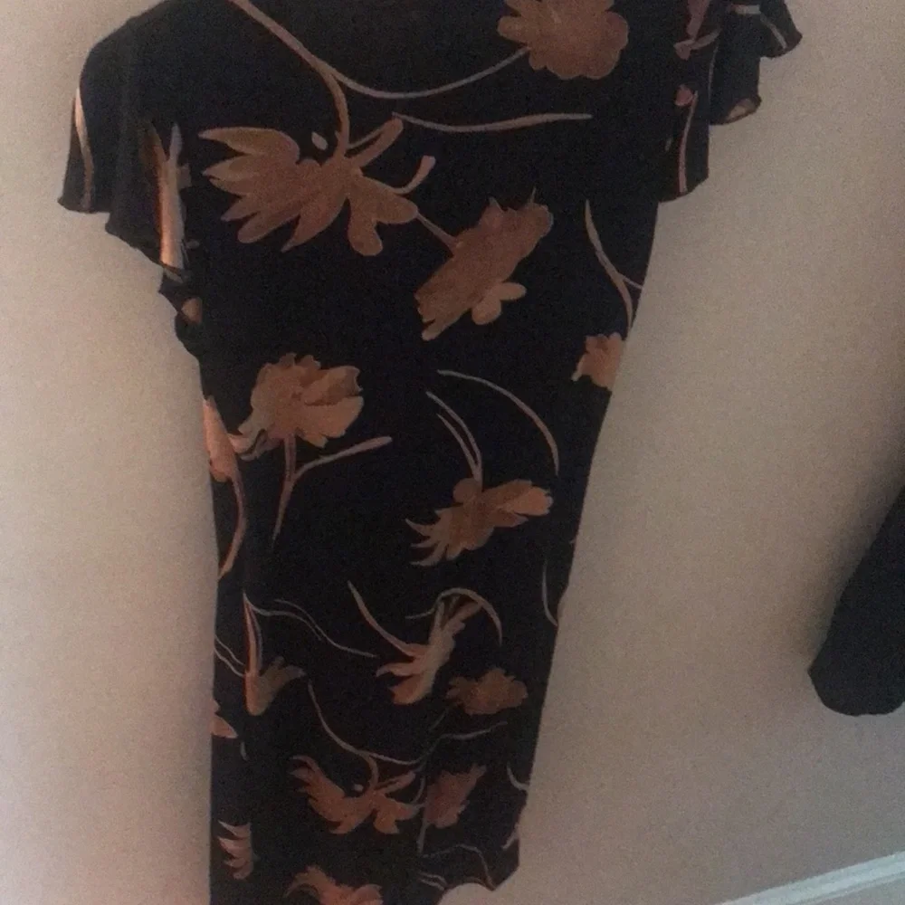 Floral dress - Picture 4 of 4